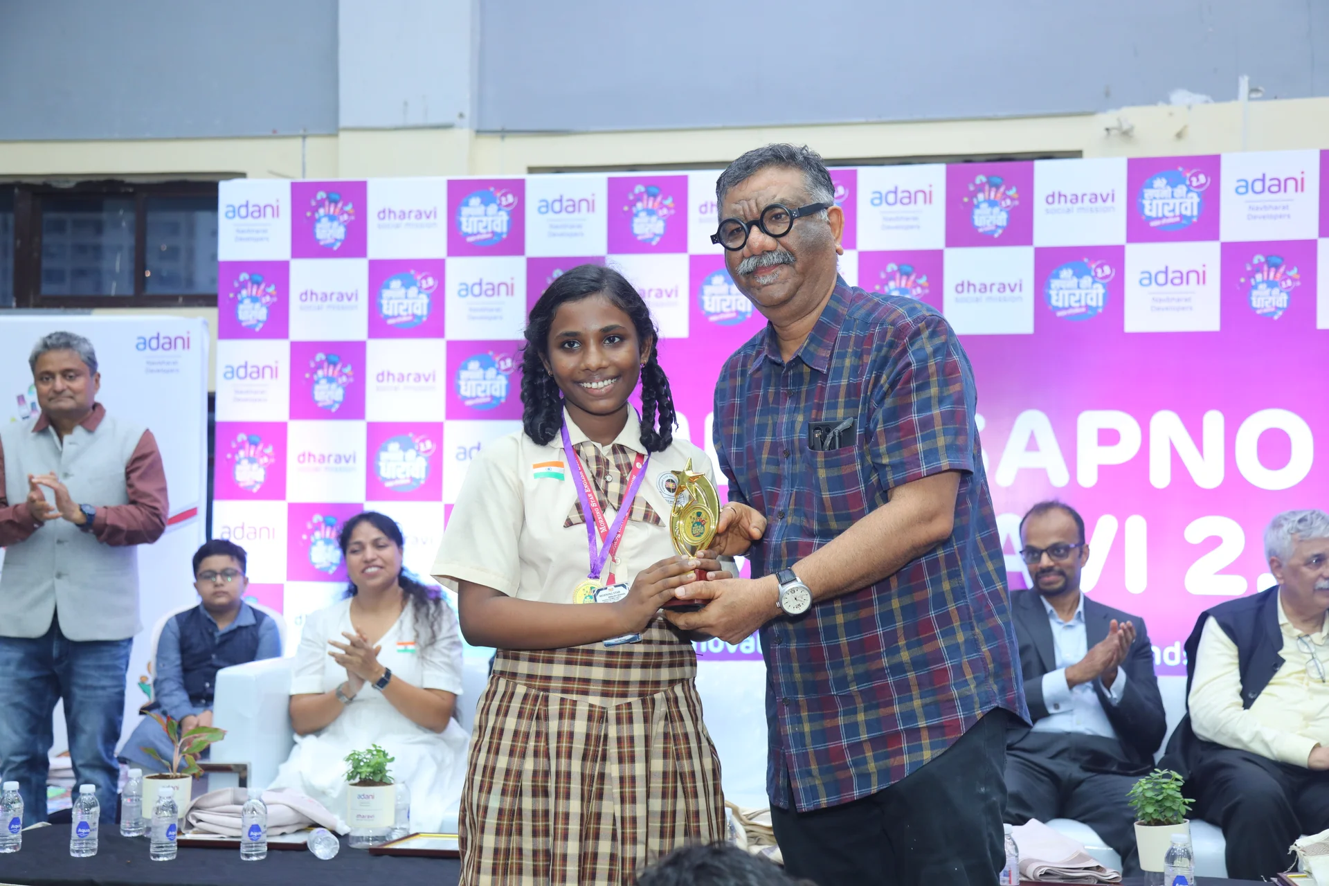 Mere Sapno Ki Dharavi 2.0 — Student award presentation